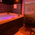 Dom wakacyjny Privee Piscine Prives Fibre Jardin Parking Sejour Pro Ou Detente *